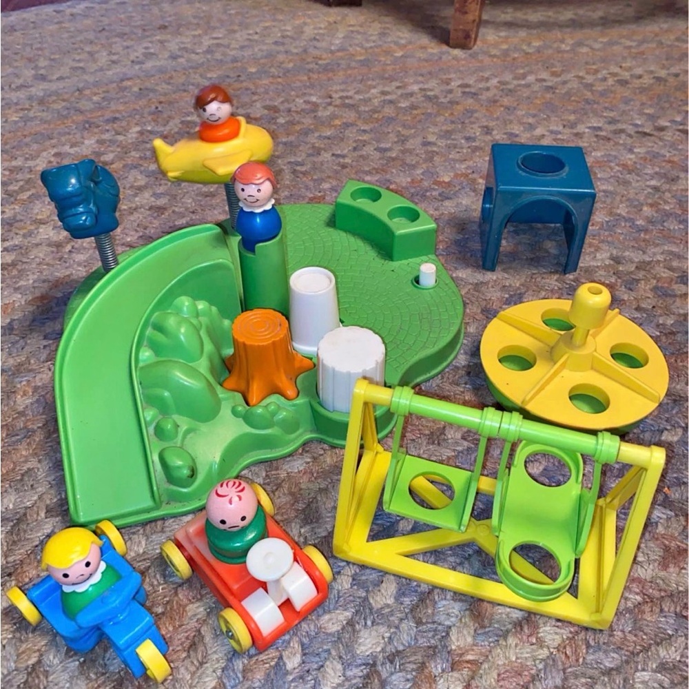 VTG Fisher-Price Little People Playground Complete